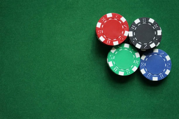 Live blackjack table on myquiz mobile app with dealer and card dealing
